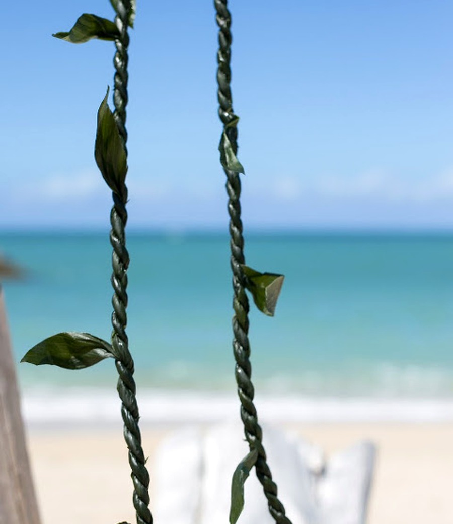Braided green ti leaf lei